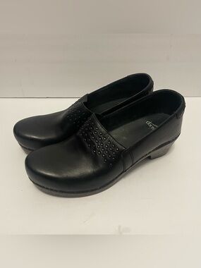 Dansko Clogs Mavis Black Leather Studded Shoes Women’s Size 41 US 10.5 -11